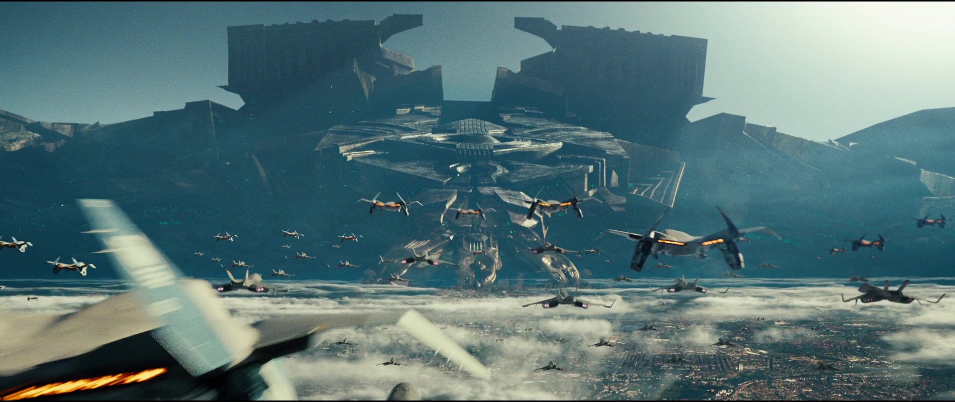 Independence Day: Resurgence Screencap 