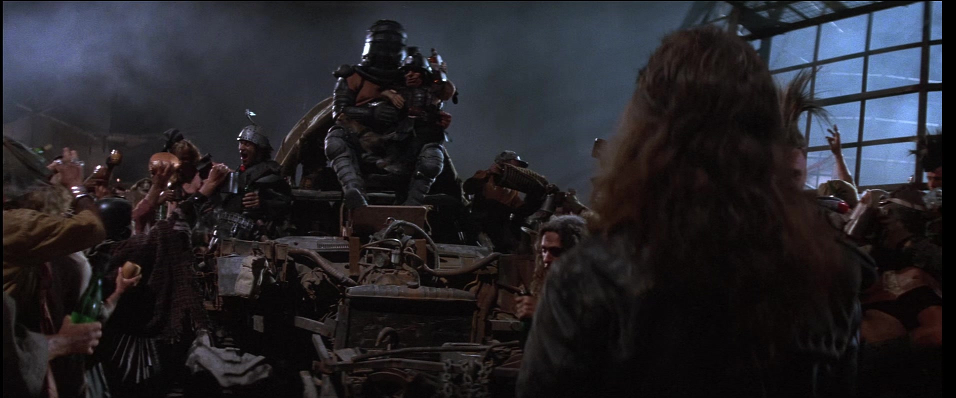 Mad Max Beyond Thunderdome Screencap | Fancaps