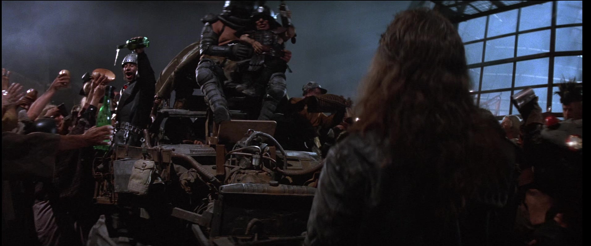 Mad Max Beyond Thunderdome Screencap | Fancaps