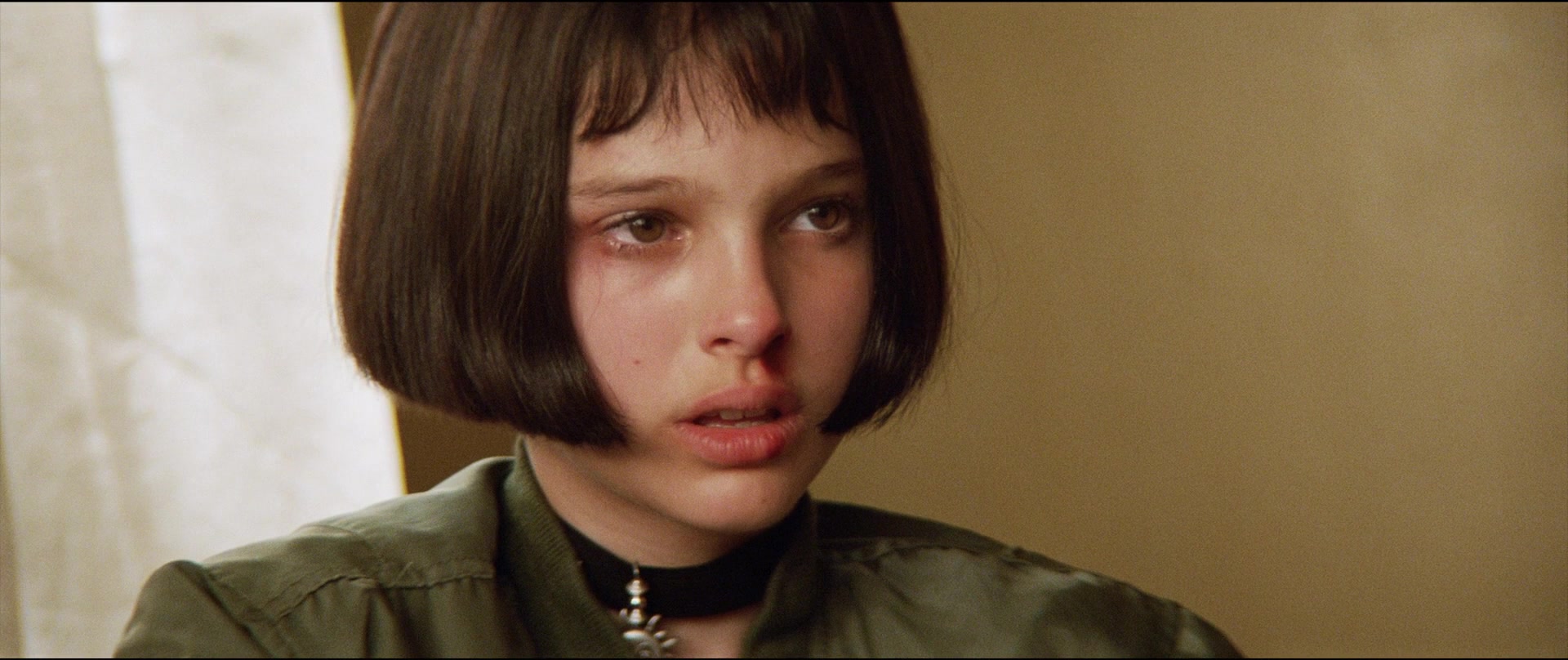 Léon: The Professional Screencap | Fancaps