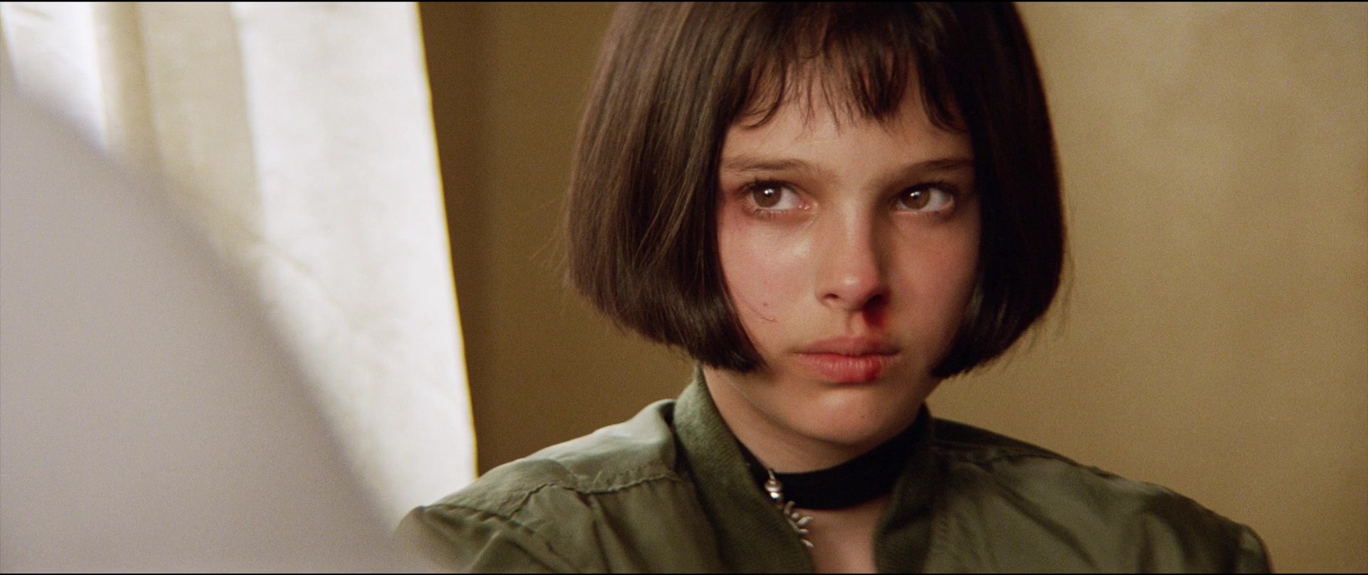 Léon: The Professional Screencap | Fancaps