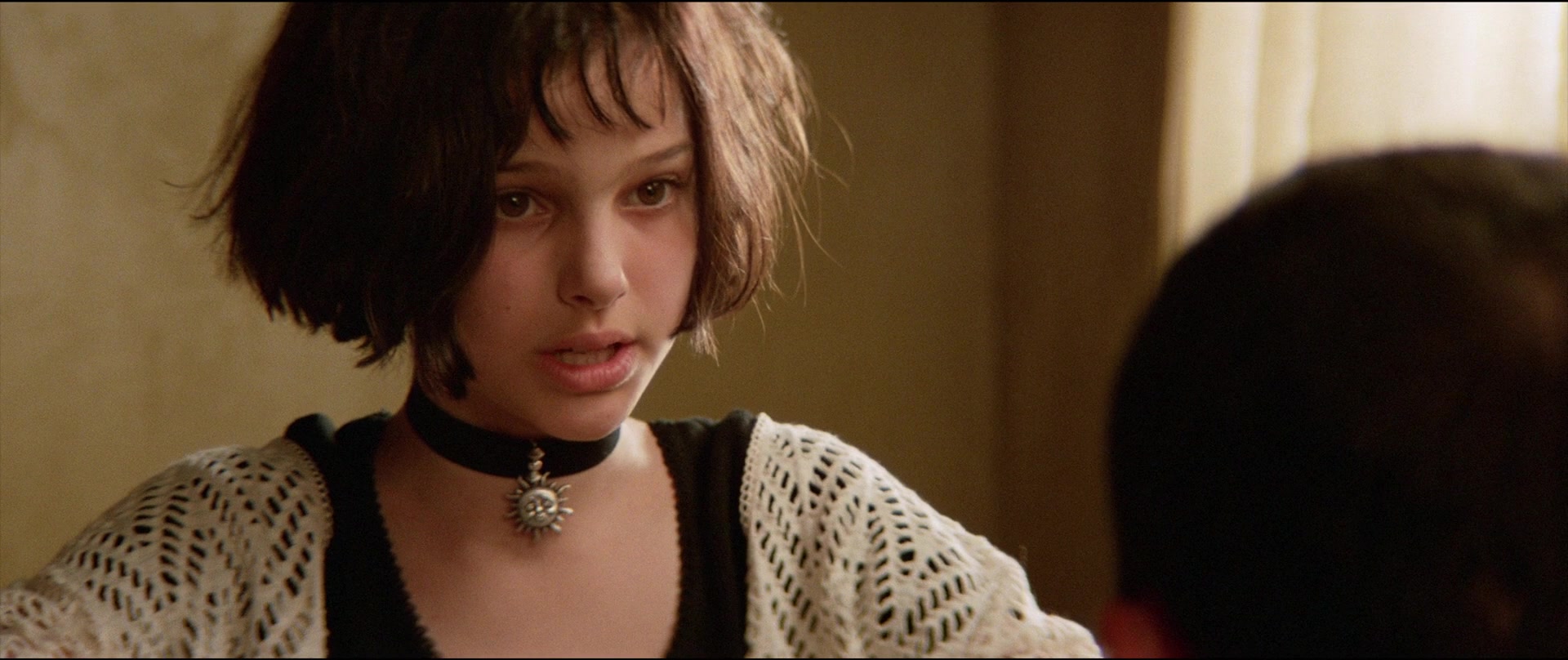 Léon: The Professional Screencap | Fancaps