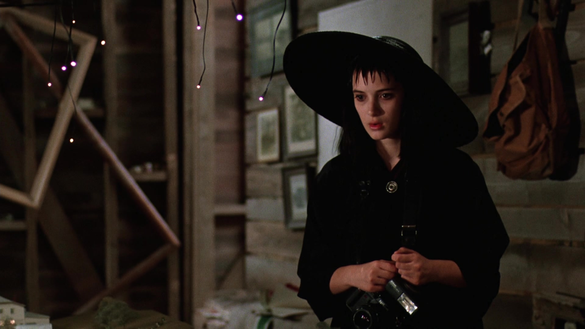 Beetlejuice Screencap | Fancaps