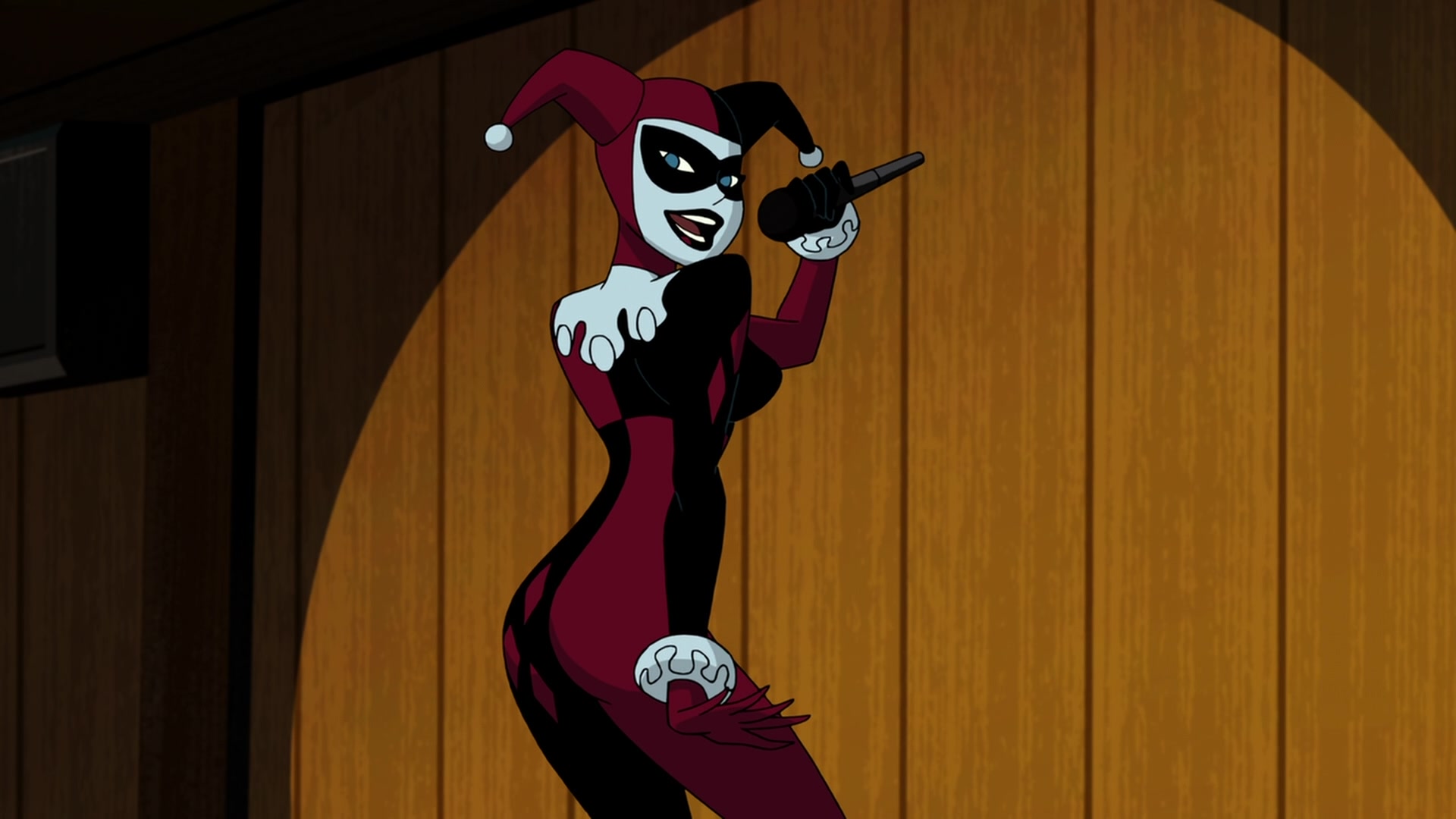 Batman and Harley Quinn Screencap | Fancaps