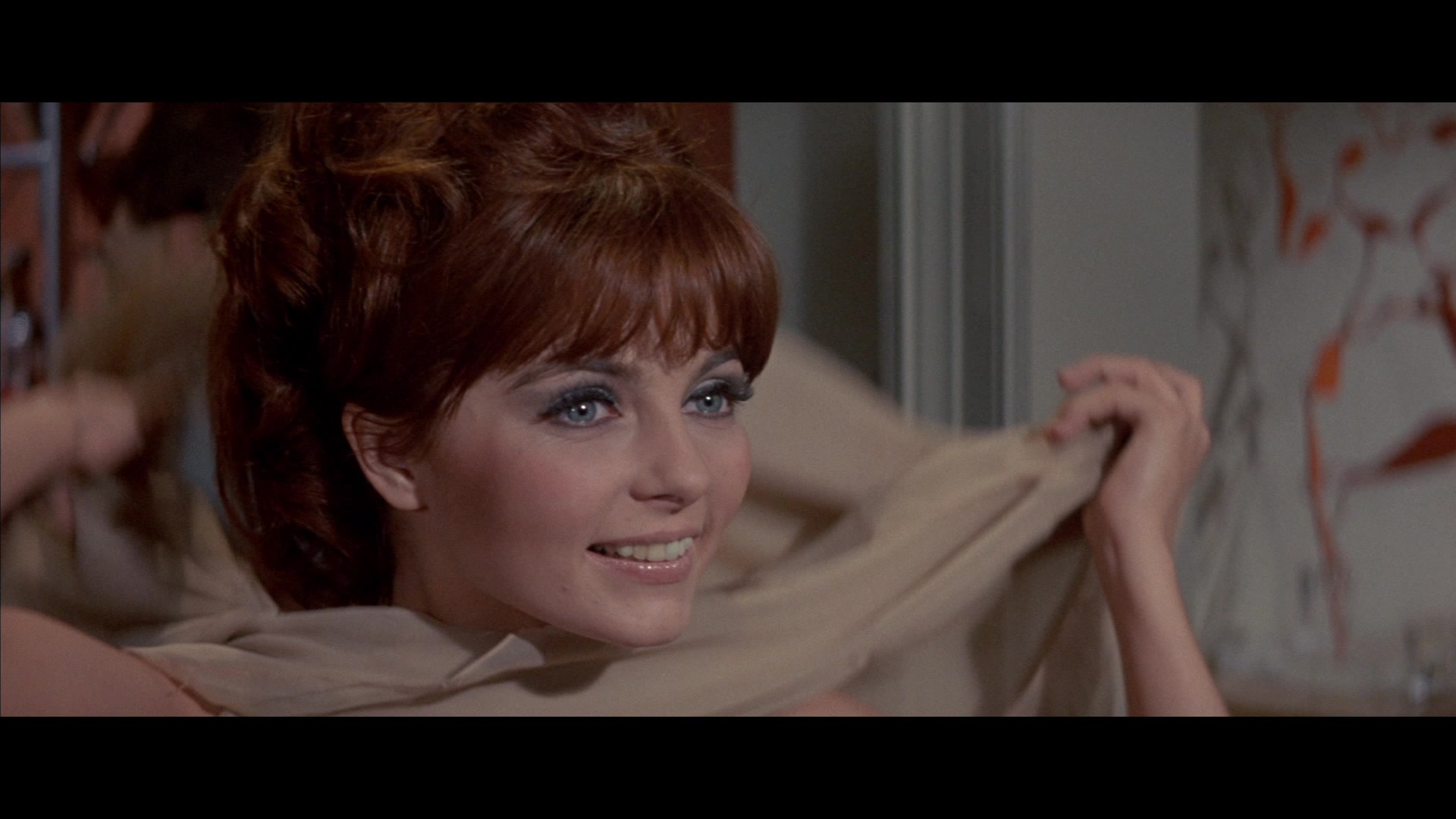 Beyond the Valley of the Dolls Screencap | Fancaps