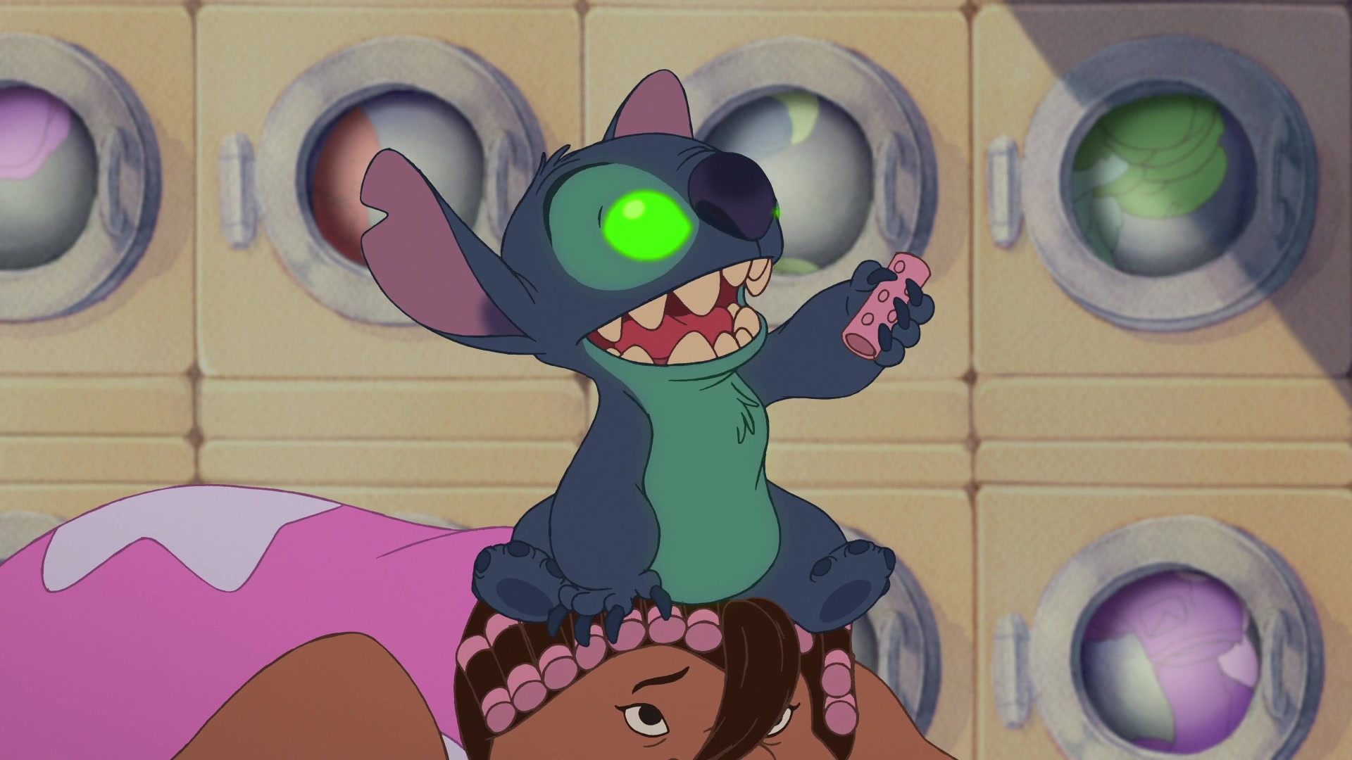 Lilo & Stitch 2: Stitch Has A Glitch Screencap | Fancaps