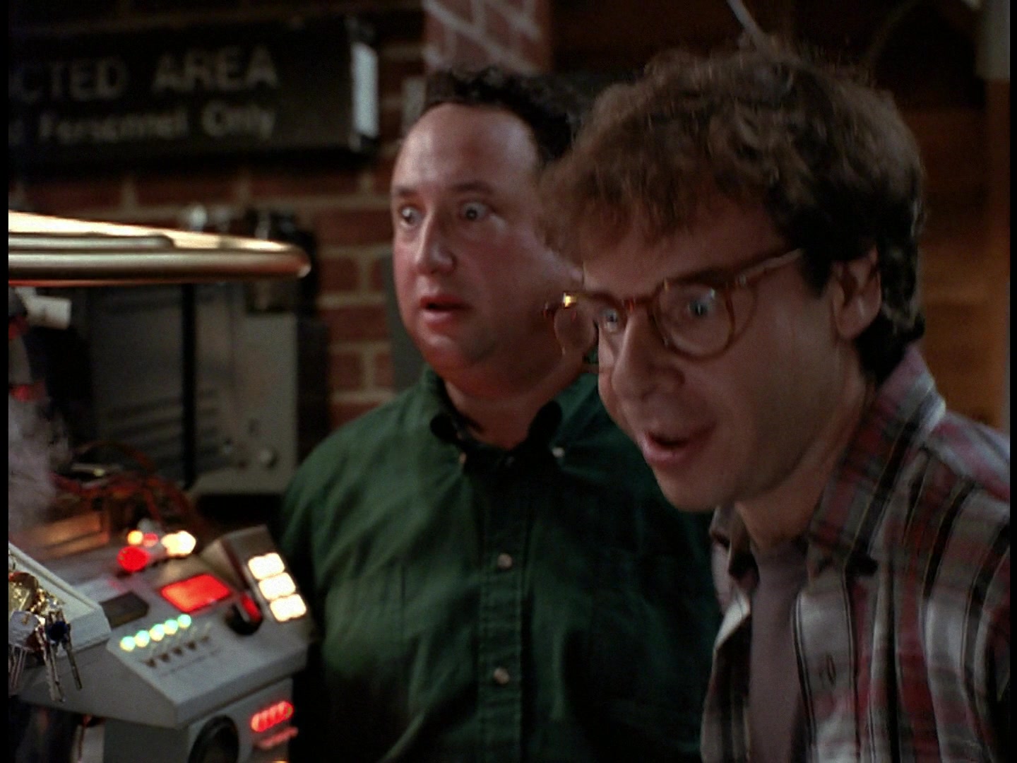 Honey, We Shrunk Ourselves! (1997) Screencap | Fancaps