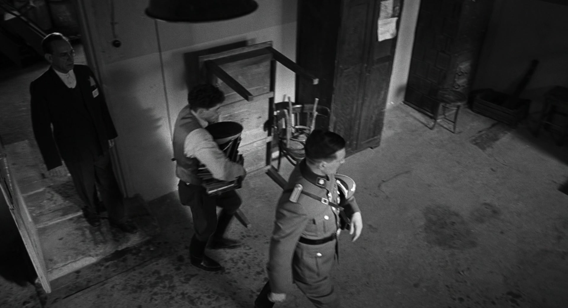 Schindler's List (1993) Screencap | Fancaps