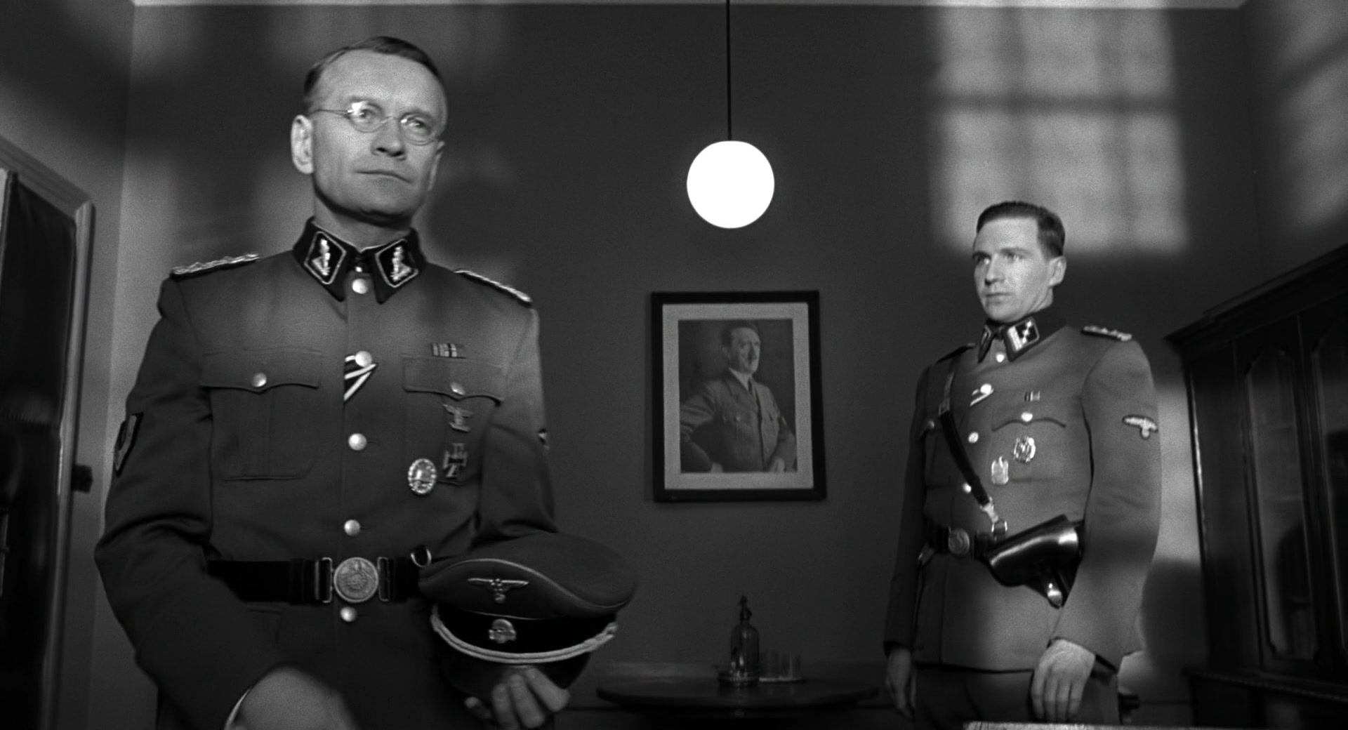 Schindler's List (1993) Screencap 