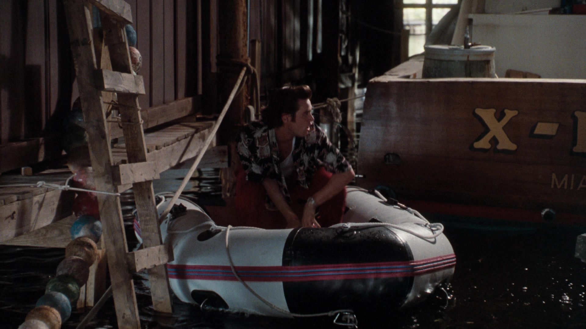 Ace Ventura: Pet Detective (1994) Screencap | Fancaps