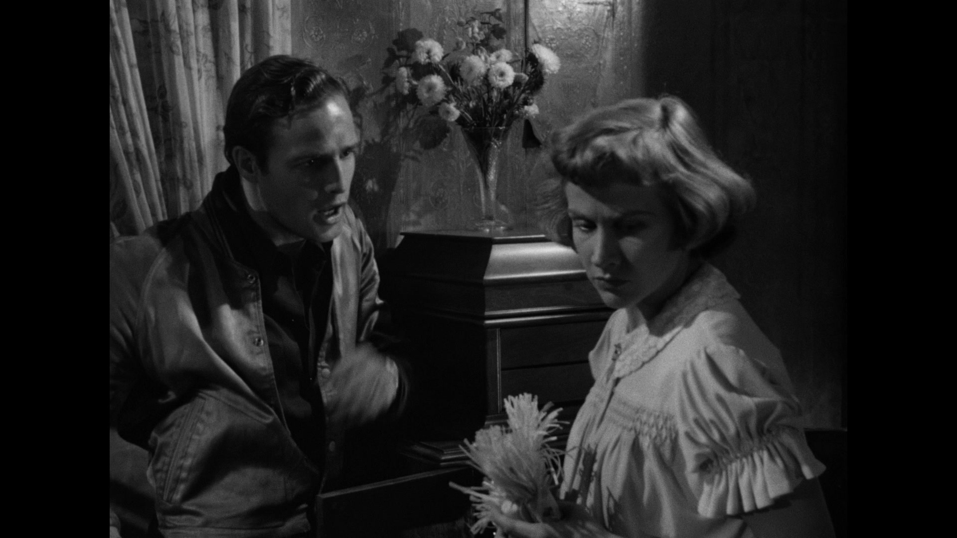 A Streetcar Named Desire (1951) Screencap | Fancaps