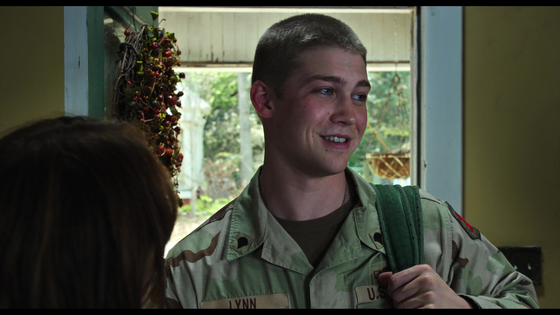 Billy Lynn's Long Halftime Walk (2016) Screencap | Fancaps