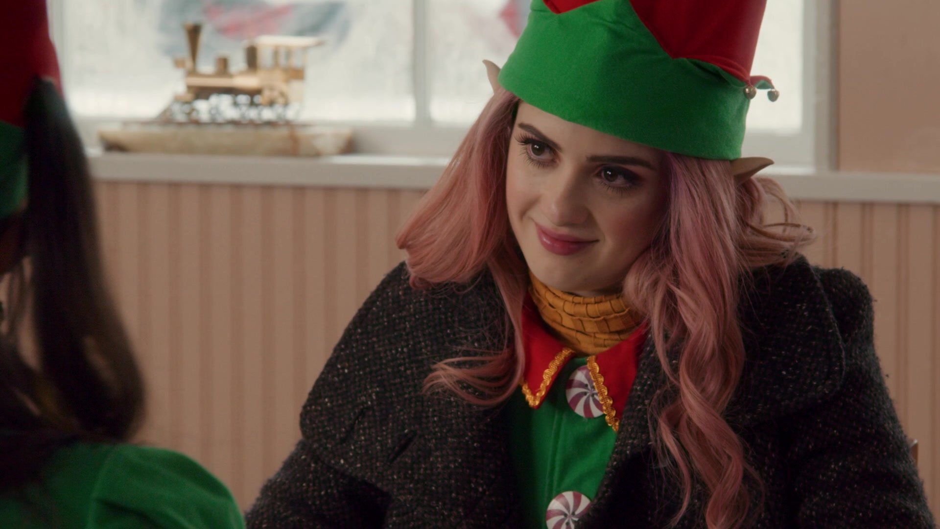 A Cinderella Story: Christmas Wish (2019) Screencap | Fancaps