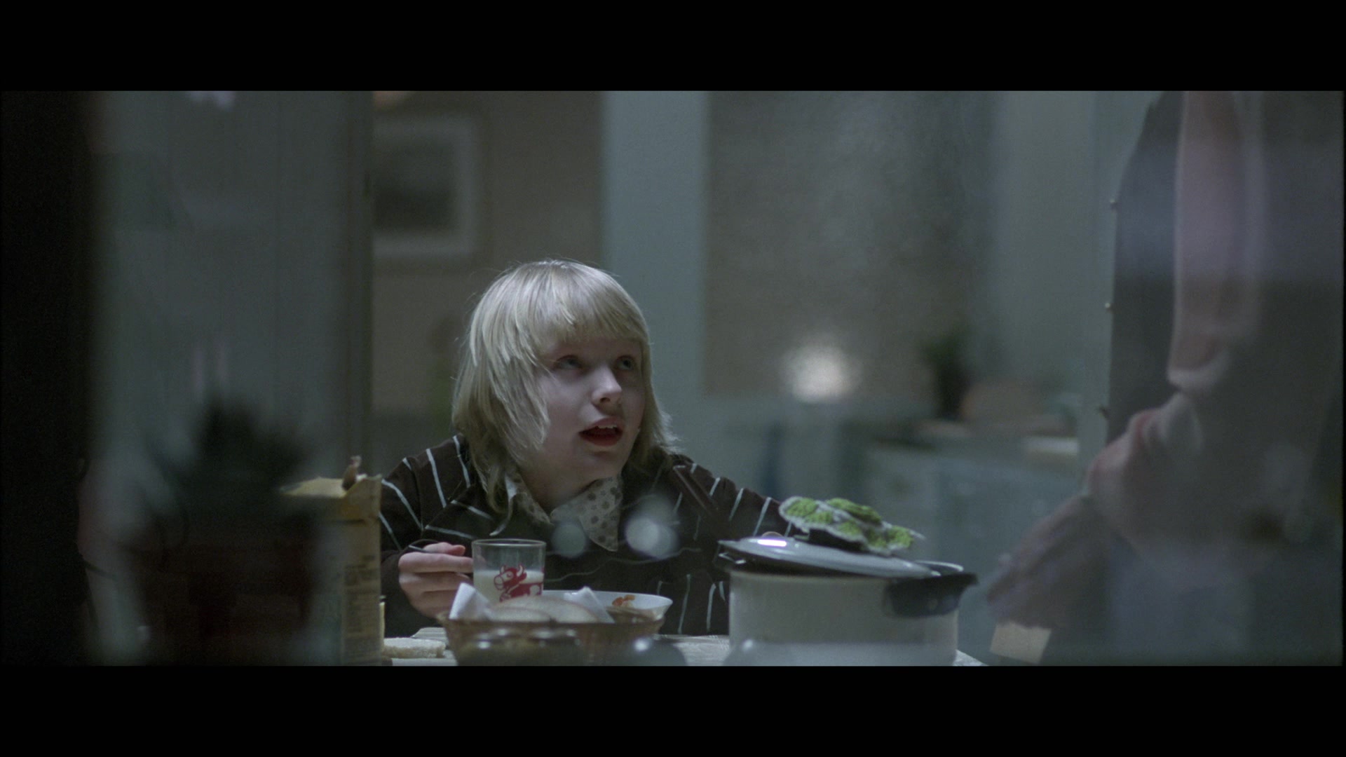 Let the Right One In (2008) Screencap | Fancaps