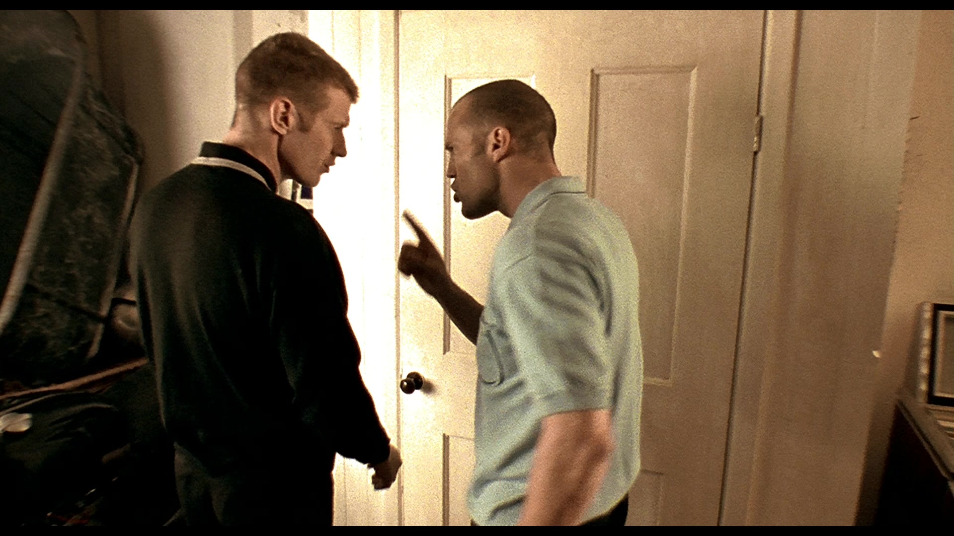 Lock, Stock and Two Smoking Barrels (1998) Screencap Fancaps