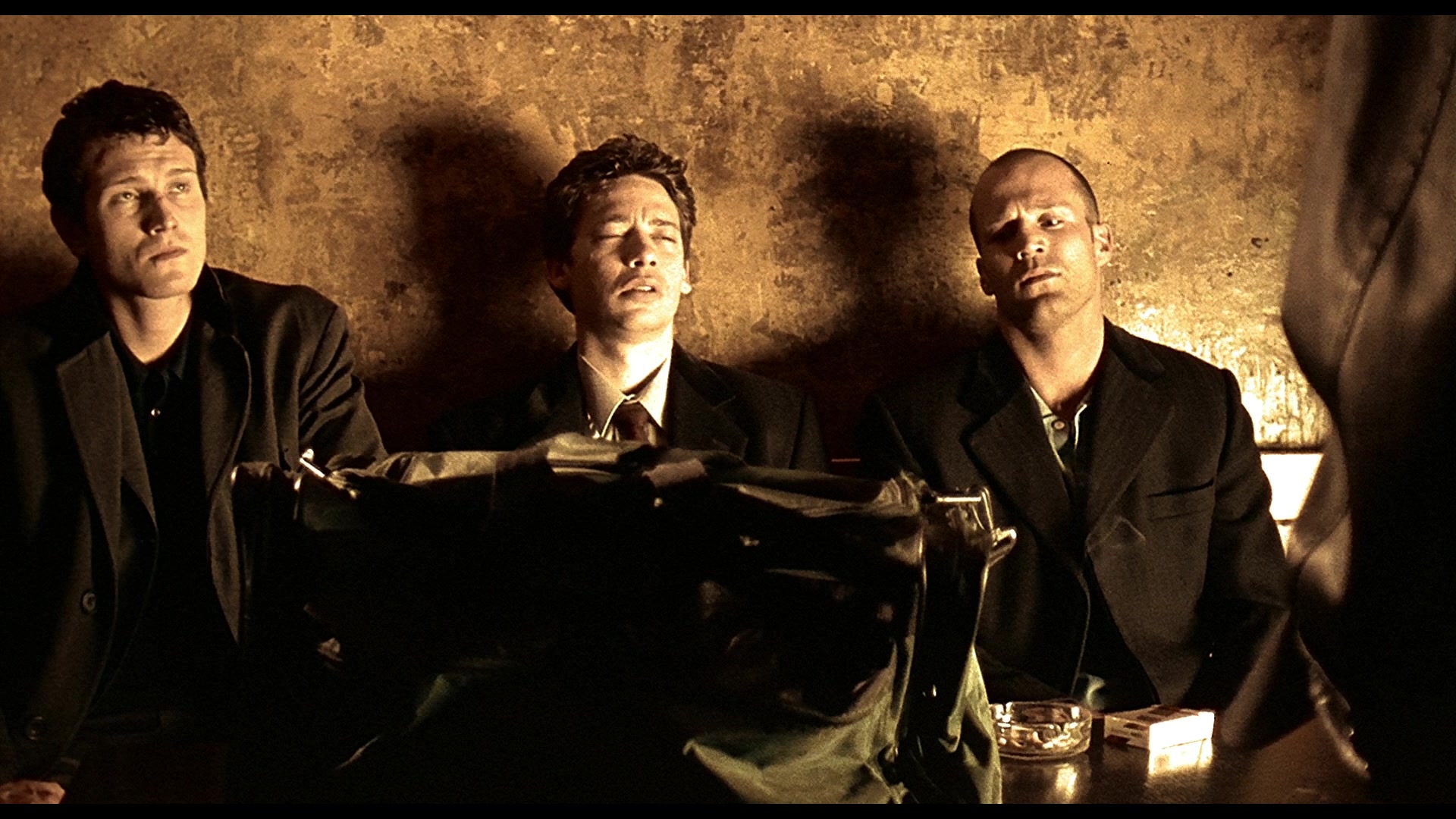 Lock, Stock and Two Smoking Barrels (1998) Screencap Fancaps