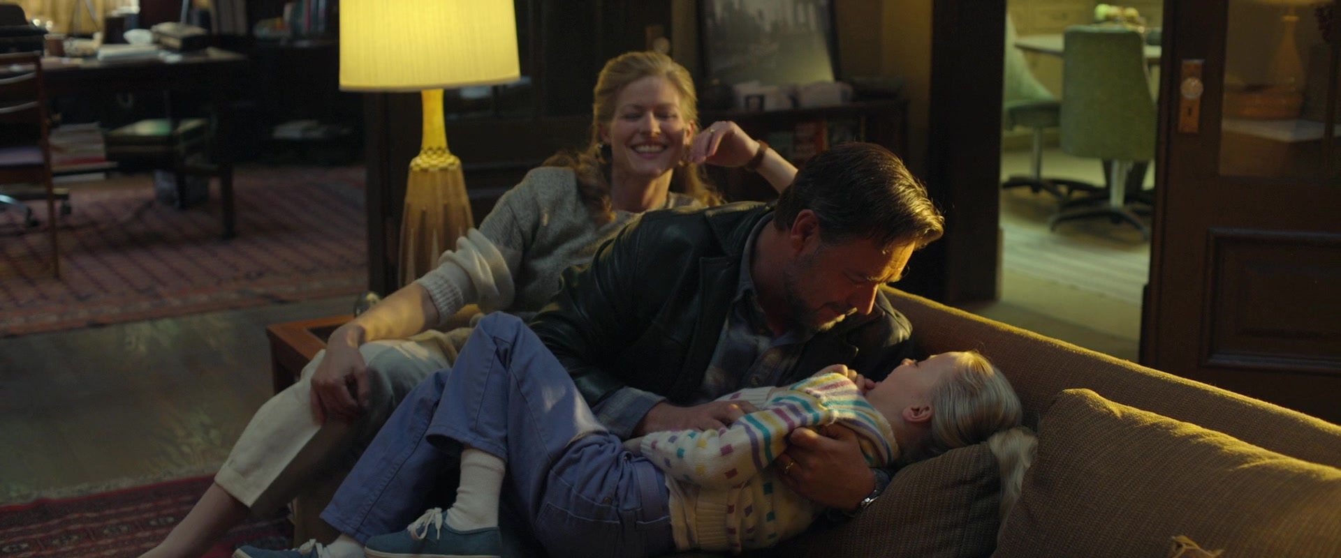 Fathers And Daughters 2015 Screencap Fancaps