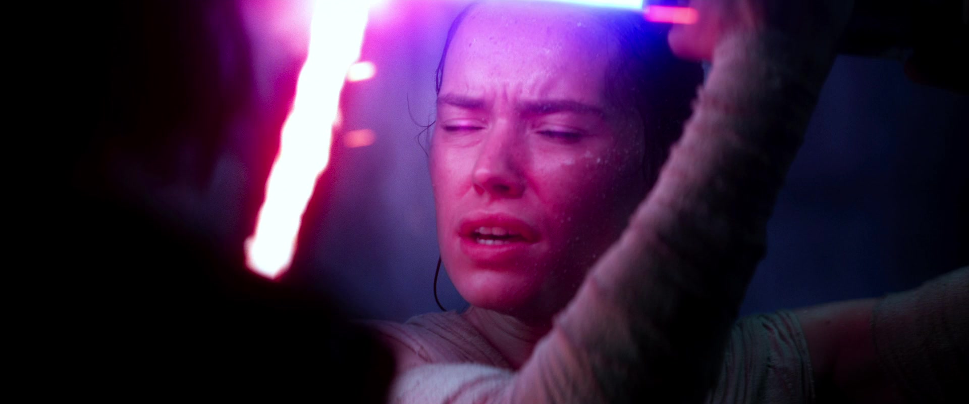 Star Wars: The Force Awakens Screencap | Fancaps