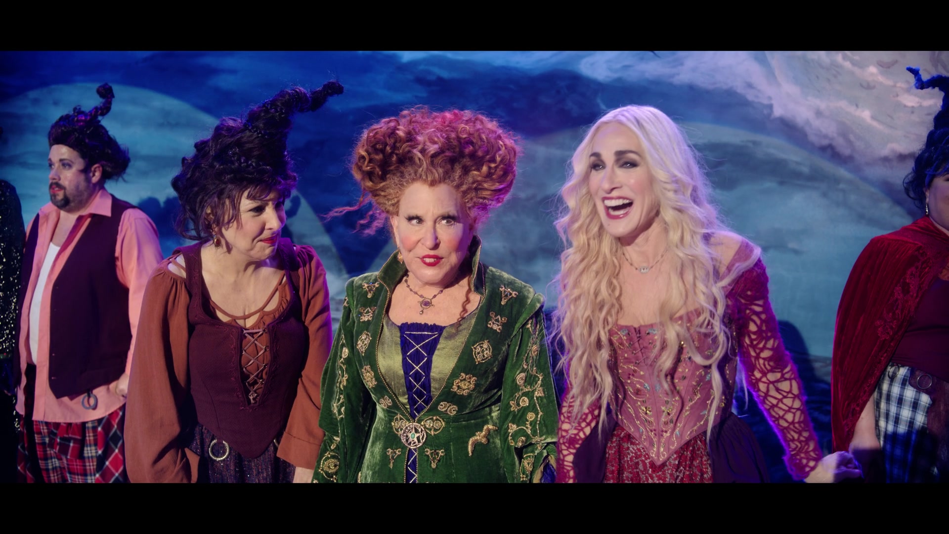 Hocus Pocus 2 (2022) Screencap | Fancaps