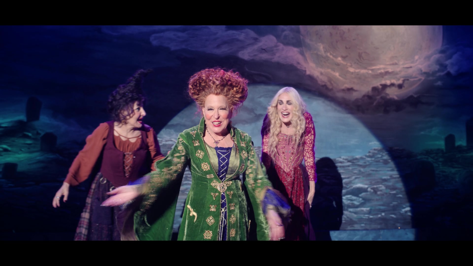 Hocus Pocus 2 (2022) Screencap | Fancaps