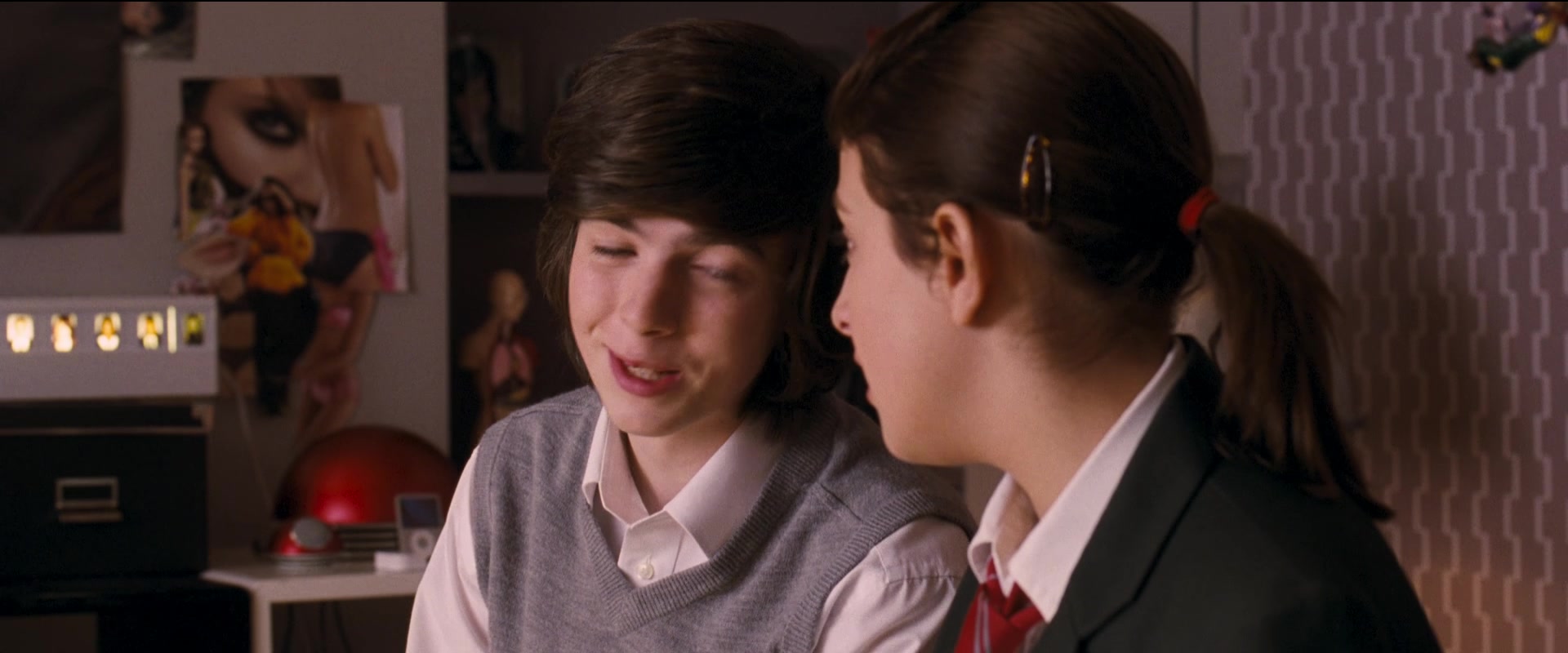 Angus, Thongs and Perfect Snogging (2008) Screencap | Fancaps