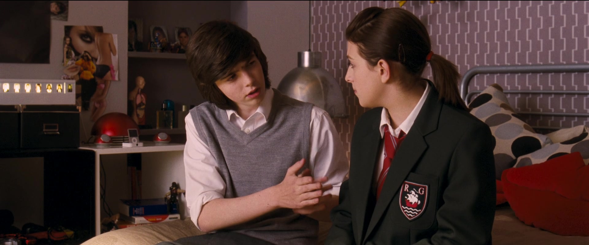 Angus, Thongs and Perfect Snogging (2008) Screencap | Fancaps