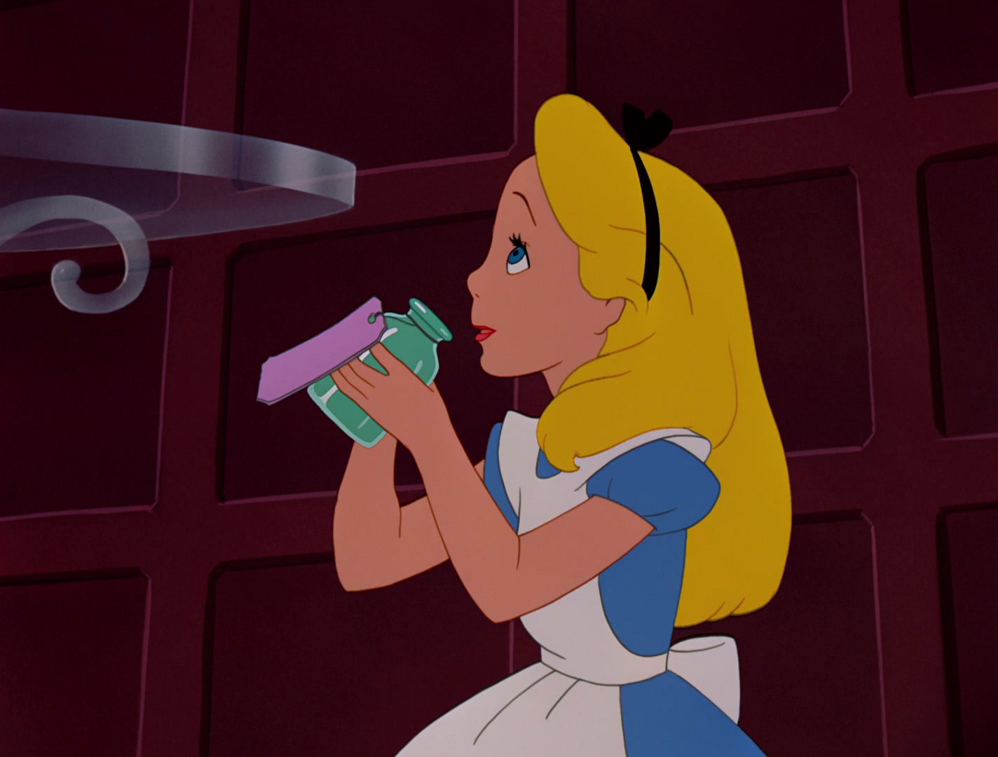 Alice in Wonderland Screencap | Fancaps