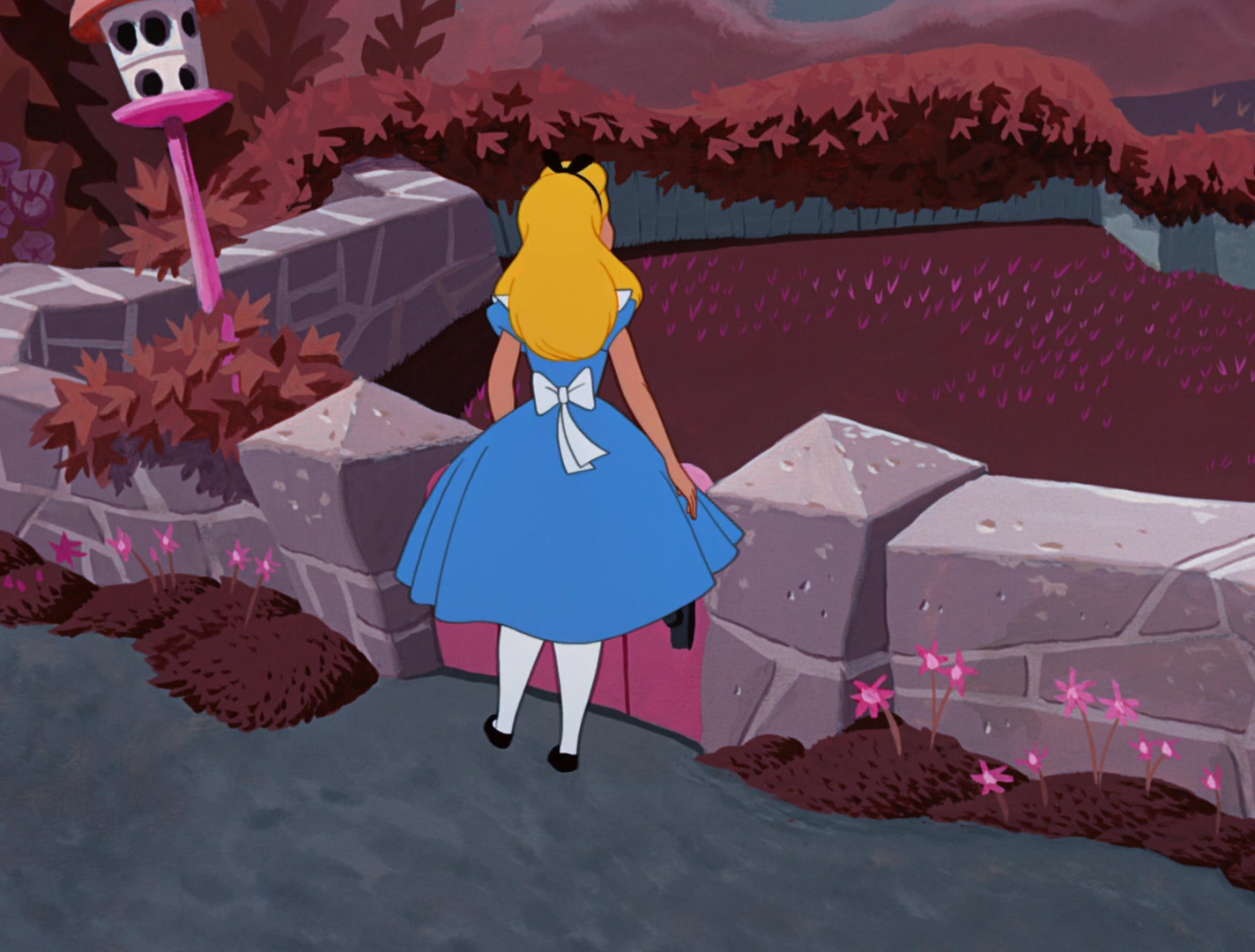 Alice in Wonderland Screencap | Fancaps